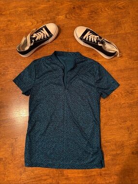 Nike Teal Short-Sleeve Patterned Dri fit shirt